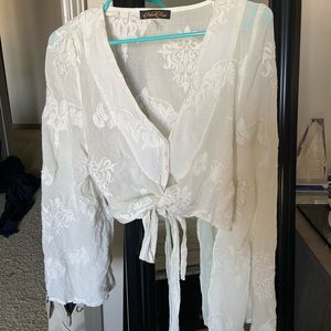 White Floral Bell Sleeve Crop